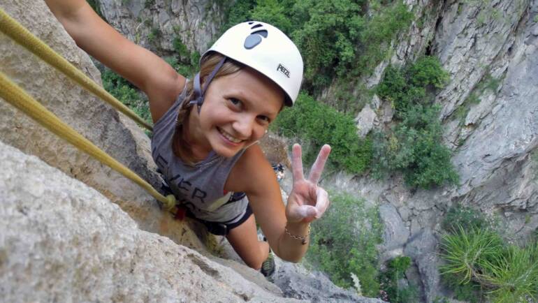 OUTDOOR CLIMBING COURSES